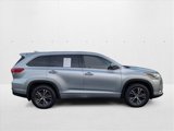 Used 2017 Toyota Highlander Plus image 4