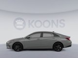 Used 2022 Hyundai Elantra SEL w/ Convenience + Premium Package image 2