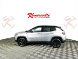 Used 2023 Jeep Compass Trailhawk image 4