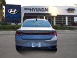 Certified 2022 Hyundai Elantra Limited image 5