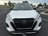 Used 2021 Nissan Kicks SV image 3
