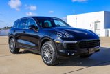 Used 2017 Porsche Cayenne S image 3
