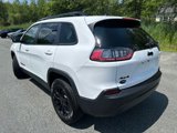 Used 2023 Jeep Cherokee Altitude Lux image 3