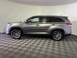 Used 2019 Toyota Highlander XLE image 5