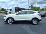 Used 2022 Nissan Rogue Sport SV image 2
