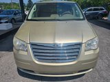 Used 2010 Chrysler Town & Country LX image 2