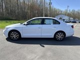Used 2017 Volkswagen Jetta SE image 4