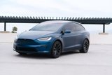 Used 2022 Tesla Model X Plaid image 3