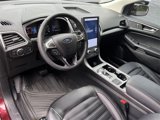 Used 2022 Ford Edge SEL w/ Convenience Package image 2
