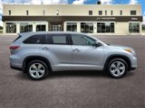Used 2016 Toyota Highlander Limited image 2