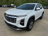 New 2025 Chevrolet Equinox LT image 2