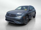 Used 2024 Volkswagen Tiguan SE image 3