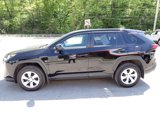 Used 2022 Toyota RAV4 LE image 6