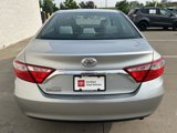 Used 2015 Toyota Camry LE image 5