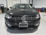 Used 2013 Volkswagen Passat 3.6 SE image 2