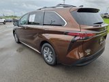 Used 2022 Toyota Sienna LE image 6