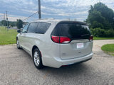 Used 2017 Chrysler Pacifica Touring-L Plus w/ Advanced Safetytec Group image 3