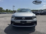 Used 2020 Volkswagen Tiguan SE R-Line w/ 3rd Row Seat Package image 2