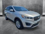 Used 2017 Kia Sorento LX image 3