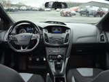 Used 2017 Ford Focus ST image 4