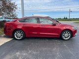 Used 2017 Ford Fusion SE w/ Fusion SE Technology Package image 2