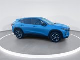 Used 2025 Chevrolet Trax RS image 2