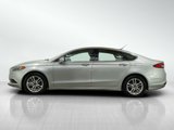 Used 2018 Ford Fusion SE image 2