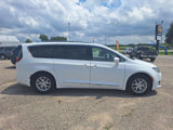 Used 2020 Chrysler Pacifica Touring-L image 3