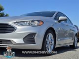 Used 2019 Ford Fusion SE image 2