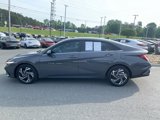 Used 2024 Hyundai Elantra SEL w/ Convenience Package image 2