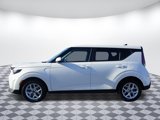 Used 2023 Kia Soul LX w/ LX Technology Package image 4