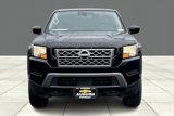 Used 2023 Nissan Frontier SV image 3