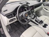 Certified 2024 Porsche Macan image 4