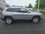 Used 2016 Jeep Cherokee Limited w/ Luxury Group image 5