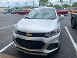 Used 2017 Chevrolet Trax LT w/ LT Convenience Package image 2