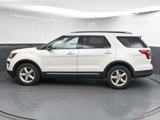 Used 2018 Ford Explorer XLT w/ Equipment Group 202A image 5
