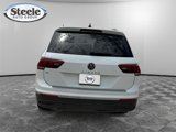 Used 2022 Volkswagen Tiguan SE image 4