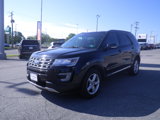 Used 2017 Ford Explorer XLT w/ Equipment Group 202A image 3