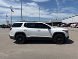 Used 2019 GMC Acadia SLT w/ Black Edition image 2