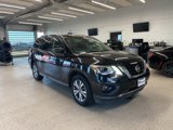 Used 2018 Nissan Pathfinder SV image 3
