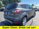 Used 2017 Ford Escape SE image 3