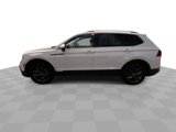 Used 2022 Volkswagen Tiguan SE image 5