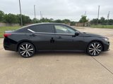 Used 2021 Nissan Altima 2.5 SR w/ SR Premium Package image 2