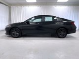 Used 2022 Hyundai Elantra SEL w/ Convenience Package image 2