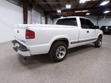 Used 2001 Chevrolet S10 Pickup LS w/ Preferred Equipment Group image 5