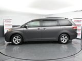 Used 2014 Toyota Sienna LE image 5