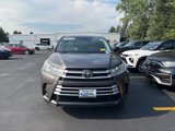 Used 2018 Toyota Highlander LE image 3