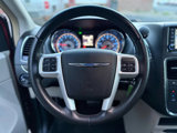 Used 2014 Chrysler Town & Country Touring image 6