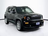 Used 2022 Jeep Renegade Latitude w/ Convenience Group image 3