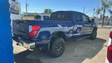 Used 2017 Nissan Titan SV image 4